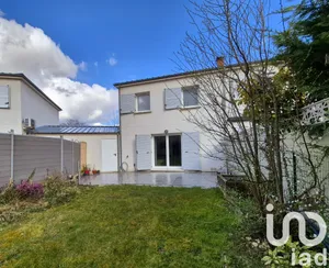 Maison traditionnelle à Méry-sur-Oise (95540)