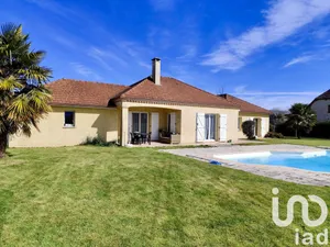 House at Sendets (64320)