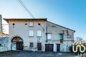 Building at Lunéville (54300)