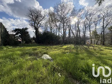 Terrain à bâtir à Breuillet (17920)