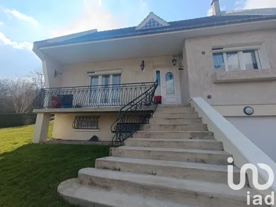 Maison de village à Chézy-sur-Marne (02570)