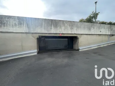 Garage à Saint-Étienne (42100)