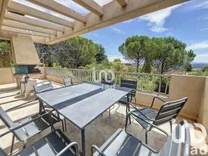 Appartement à Aix-en-Provence (13090)