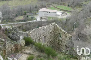 Immeuble à Burzet (07450)