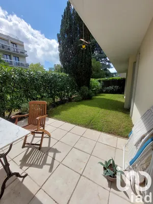 Apartment at Maisons-Laffitte (78600)