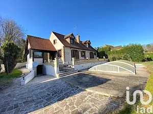 House in Le Châtelet-en-Brie (77820)