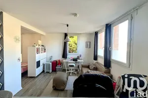 Studio à Arras (62000)