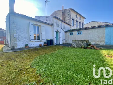 Townhouse at Saujon (17600)