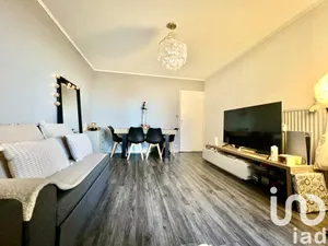 Apartment at Thiais (94320)