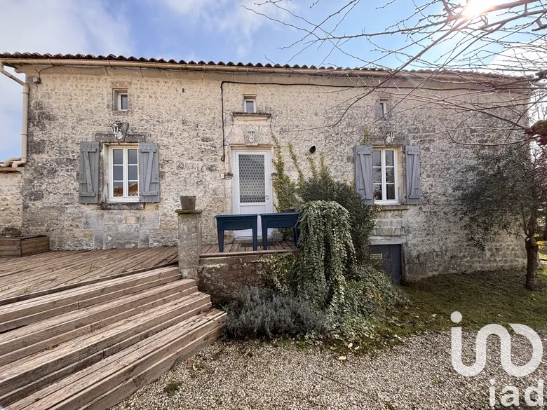 Maison 4 pièces 124 m² · à Châteauneuf-sur-Charente · 124 m² · 185 000 €