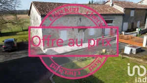 House at Feuillade (16380)