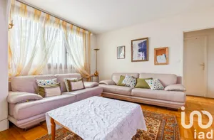 Apartment at Bondy (93140)