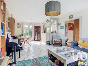 Maison traditionnelle à Montigny-Lencoup (77520)