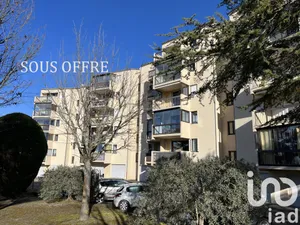 Appartement à Gréoux-les-Bains (04800)