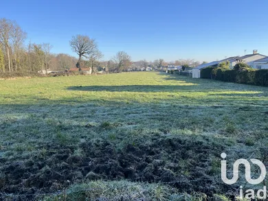 Building plot at MEDIS (17600)