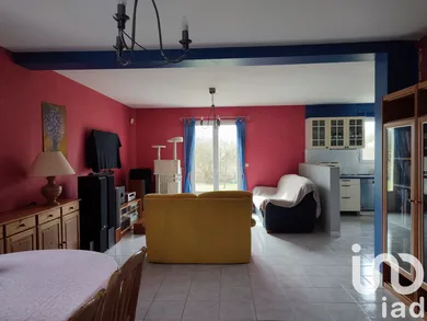 Maison traditionnelle à Moret-Loing-et-Orvanne (77250) — 4/10