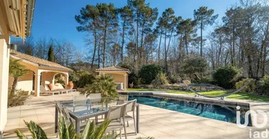 House at Saint-Morillon (33650)