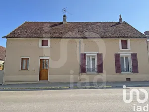 Village house at Flogny-la-Chapelle (89360)