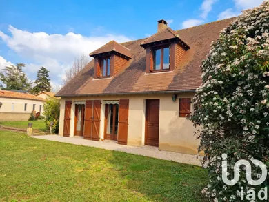 Traditional house in Saint-Martin-la-Pallu (86380)