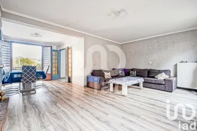 Maison traditionnelle à Montfermeil (93370)