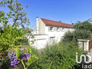 Village house at Jaux (60880)