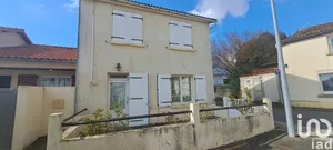 House at Le Pin (79140)