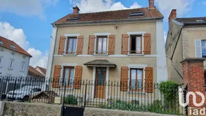 Traditional house at Saâcy-sur-Marne (77730)