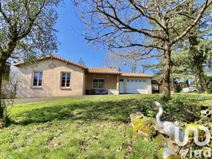 Maison traditionnelle à Mervent (85200)