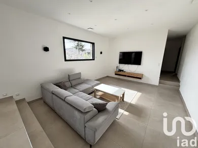 Maison traditionnelle à Saint-Sernin (07200)