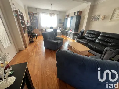 Traditional house at Choisy-le-Roi (94600)