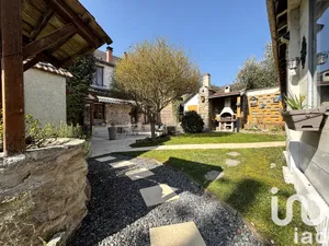 House at Pont-sur-Seine (10400)