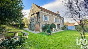 Maison traditionnelle à Crécy-la-Chapelle (77580)