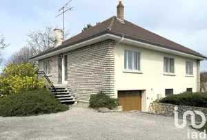 Traditional house at Saints-Geosmes (52200)