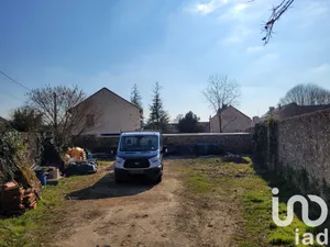 Land at Bonnelles (78830)