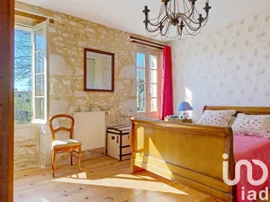 Maison de campagne à La Roquille (33220)