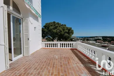 Appartement à Roquebrune-Cap-Martin (06190)