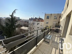 Apartment at Saint-Ouen-sur-Seine (93400)