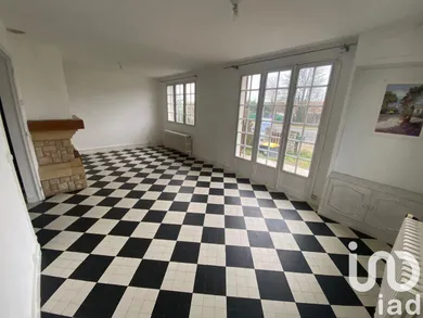 Maison à Saint-Pierre-lès-Nemours (77140)