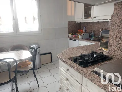 Apartment in Saint-Gratien (95210)