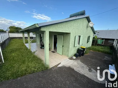 Building in Saint-Philippe (97442)