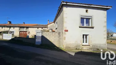 Village house in Montjean (16240)