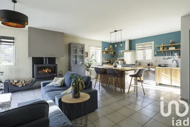 Maison traditionnelle à Vaugneray (69670)