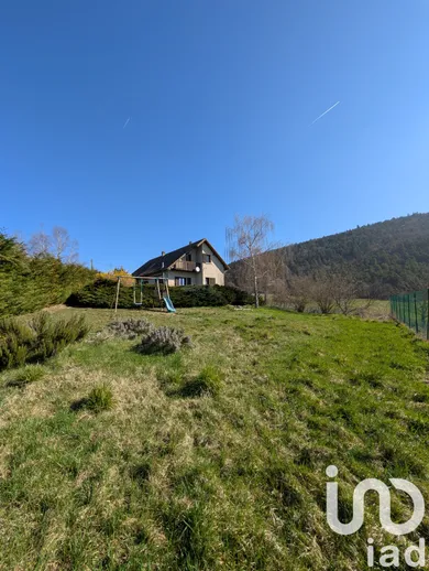 House at Lavars (38710)