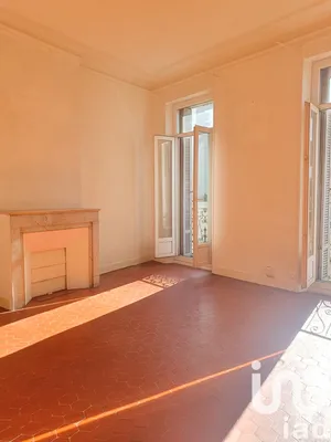 Apartment in Marseille (13001)