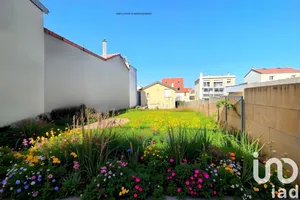 Building plot at Nanterre (92000)