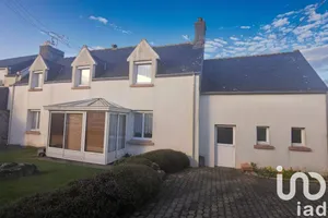 Townhouse at Guerlesquin (29650)