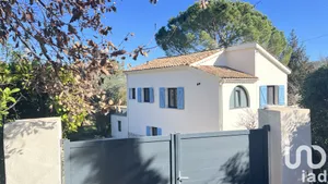 Architectural house at Le Rouret (06650)