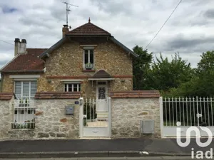 Maison traditionnelle à Parmain (95620)