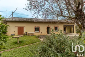 Traditional house at Meauzac (82290)