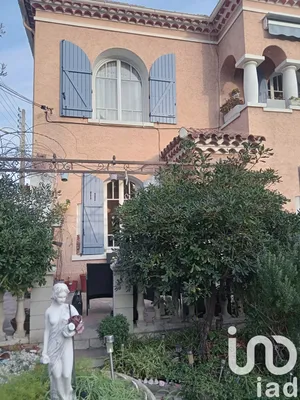 Maison à Toulon (83100)